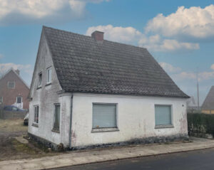Huset på Brøndenvej 134 i Dybvad er blandt Danmarks billigste. Foto: Villadsen Ejendomshandel.