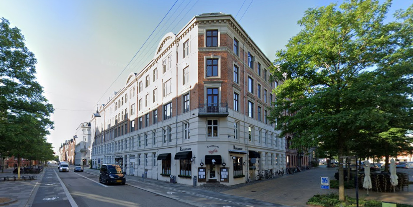 HL Management køber gennem fonden HLM Fond III en boligejendom på ejendom på Dantes Plads 1 og Vester Voldgade 92 på Vesterbro i København. Foto: Google Maps.